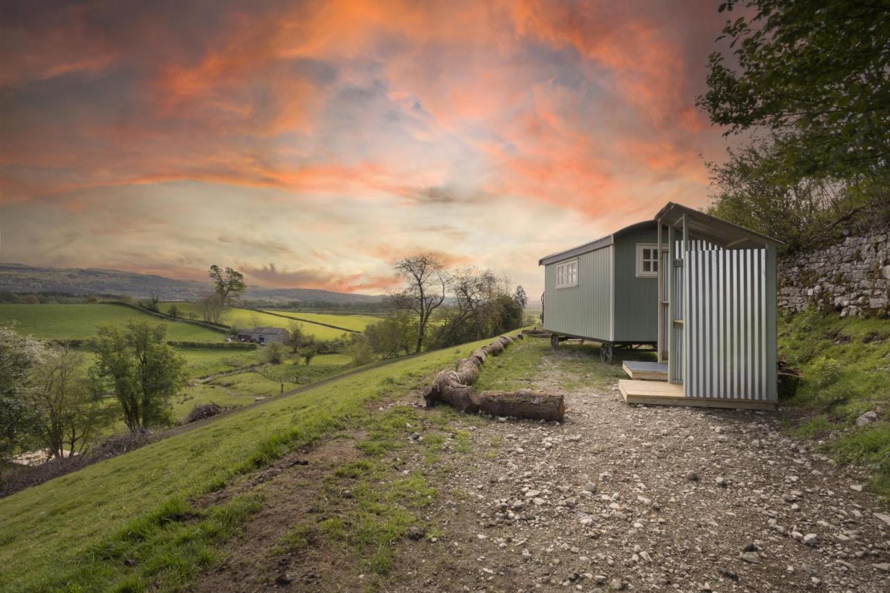 The Heron Shepherds Hut At Lyth Valley Brigsteer Экстерьер фото